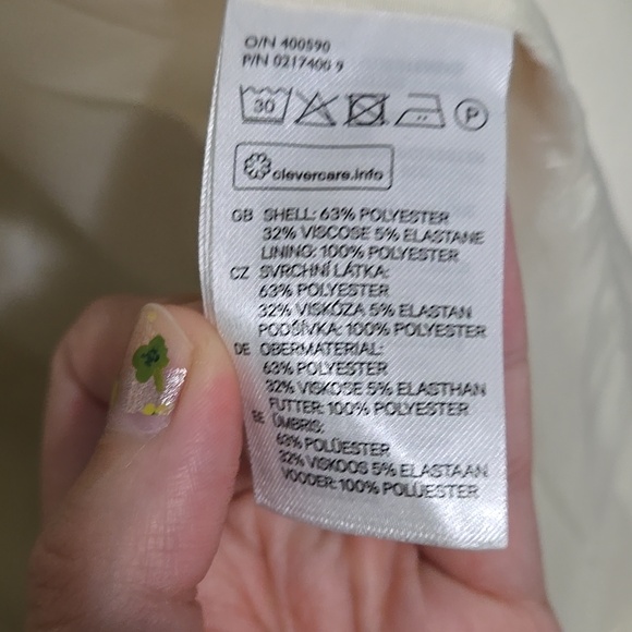 Spring White Jacket - Picture 3 of 5